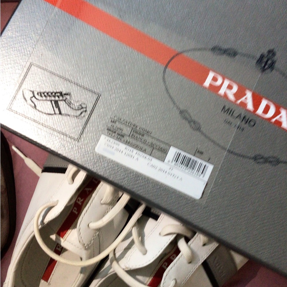 Prada tennis shoes - Picture 4 of 5